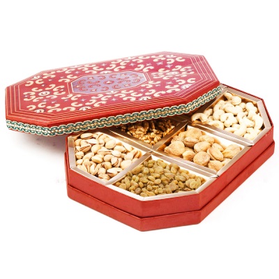 With Dry Fruits Box of 6 type Nuts