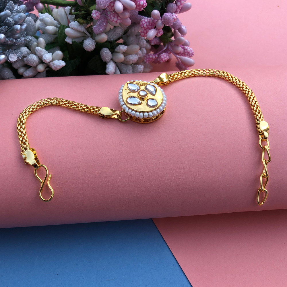 18K Gold Flower CZ Diamond Bracelet 