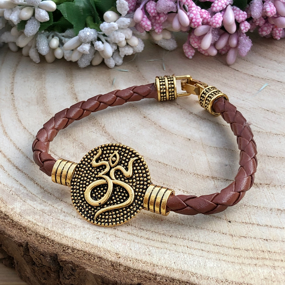 Luca and Danni Gold Trilogy Bracelet (Hamsa, Ohm, Evil Eye) –  Heritage-Boutique.com