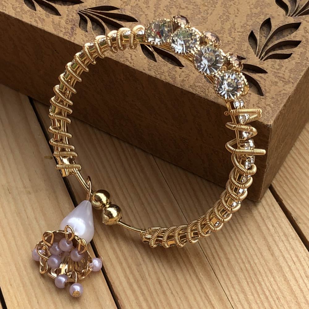 Precious Gold-Diamond Bracelet Rakhi for Bhabhi | Buy Online ...