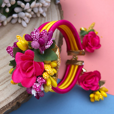 Gorgeous pink flower design chuda bracelet Rakhi for bhabhi, sisters