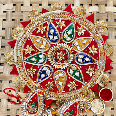 Fancy rakhi thali with Set of bhaiya bhabi rakhi