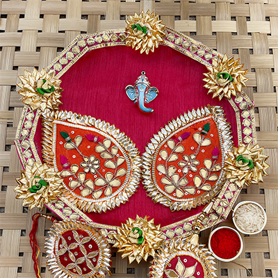 Unbelievable Royal rakhi thali with set of rakhi