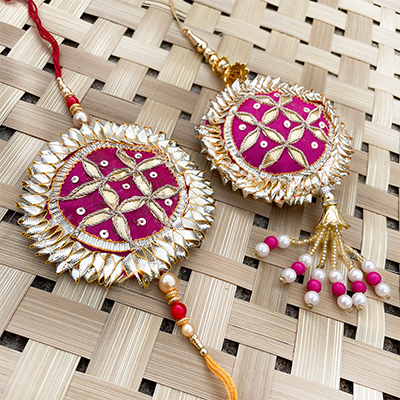 Trendy design rakhi for bhaiya bhabhi