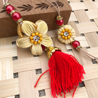 Floral design Handmade bhaiya Bhabhi Rakhi combo