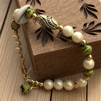 extravagant Gold Chain Green Beads Bracelet Rakhi Set